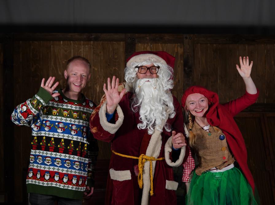 2 nisser og en julemand